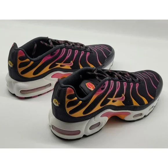 Nike Air Max Plus (GS) 'Black Active Pink' DX9264-001